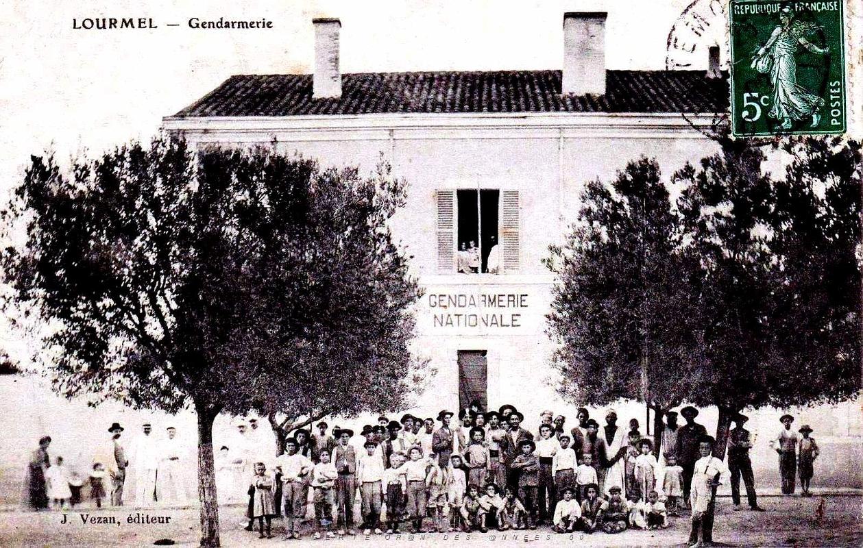 2039- Lourmel - Gendarmerie.jpg